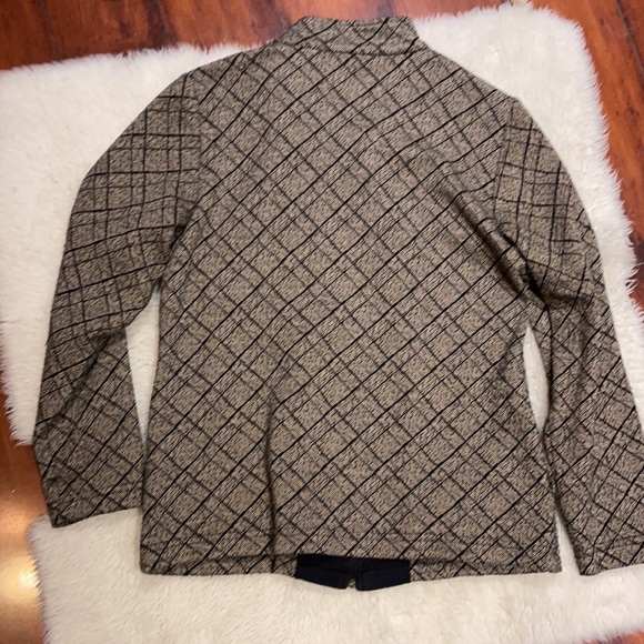 Jacket - Picture 5 of 5